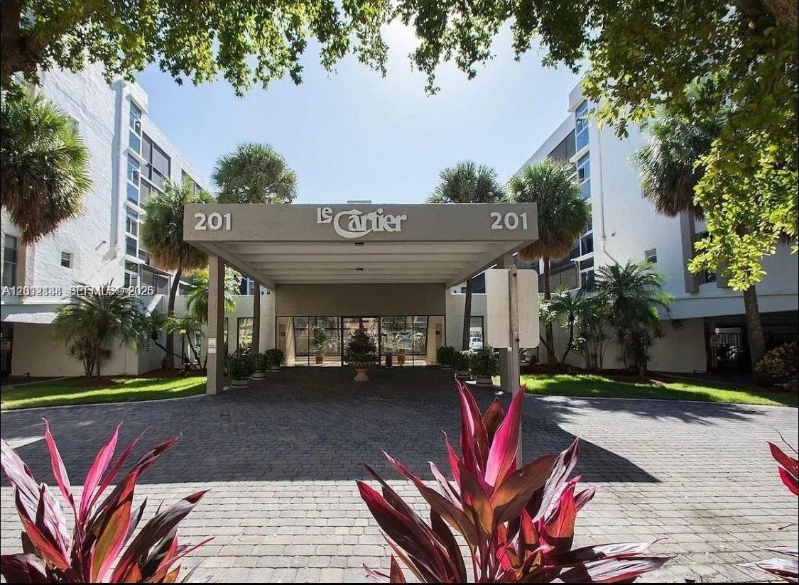 201 178th Dr # 332, Sunny Isles Beach FL 33160