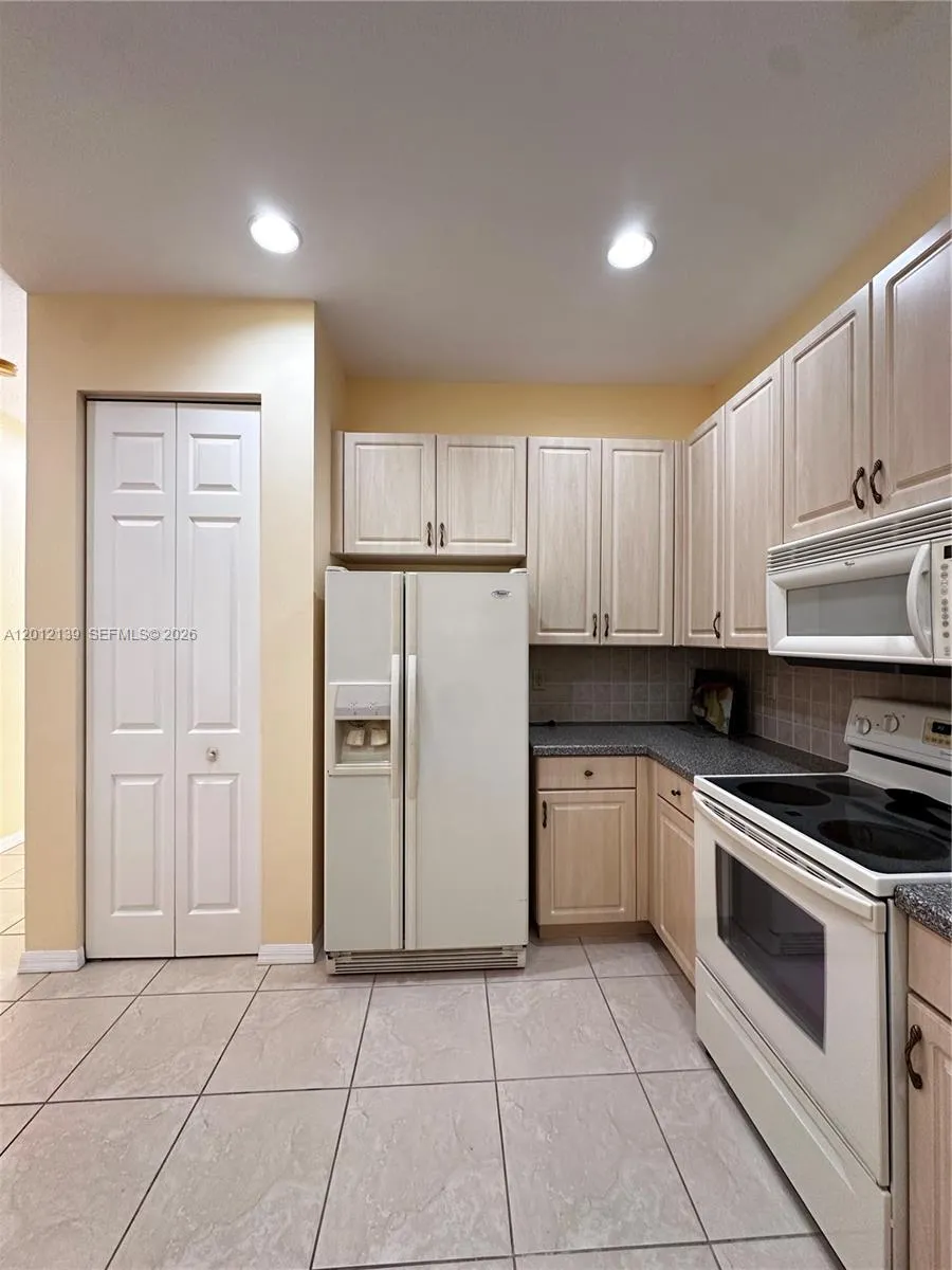 606 Mariner Bay Blvd, Fort Pierce FL 34949