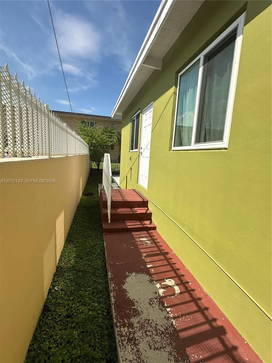 5651 NW 3rd St, Miami FL 33126