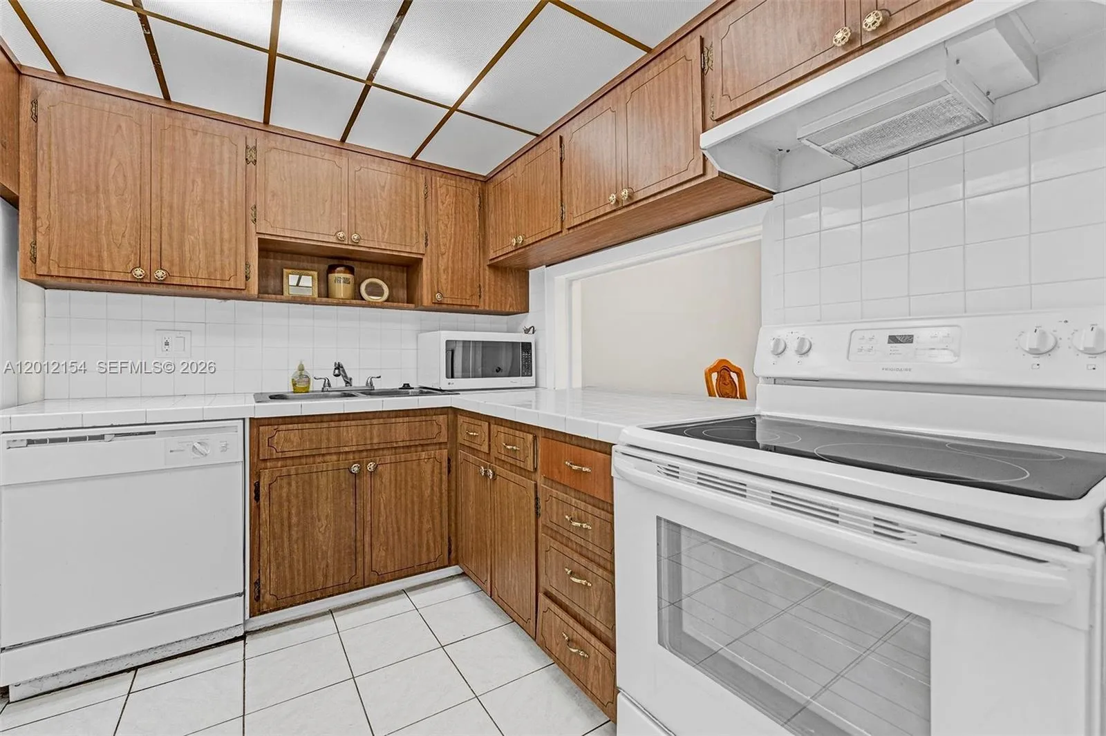 330 SE 2nd St # 103G, Hallandale Beach FL 33009