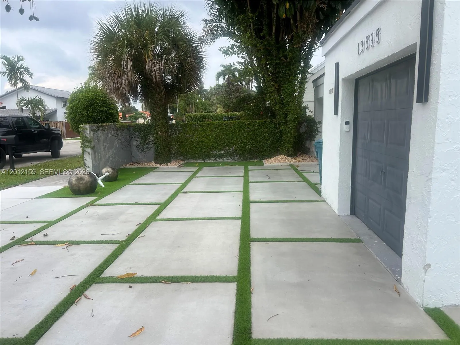 13595 SW 99th St, Miami FL 33186
