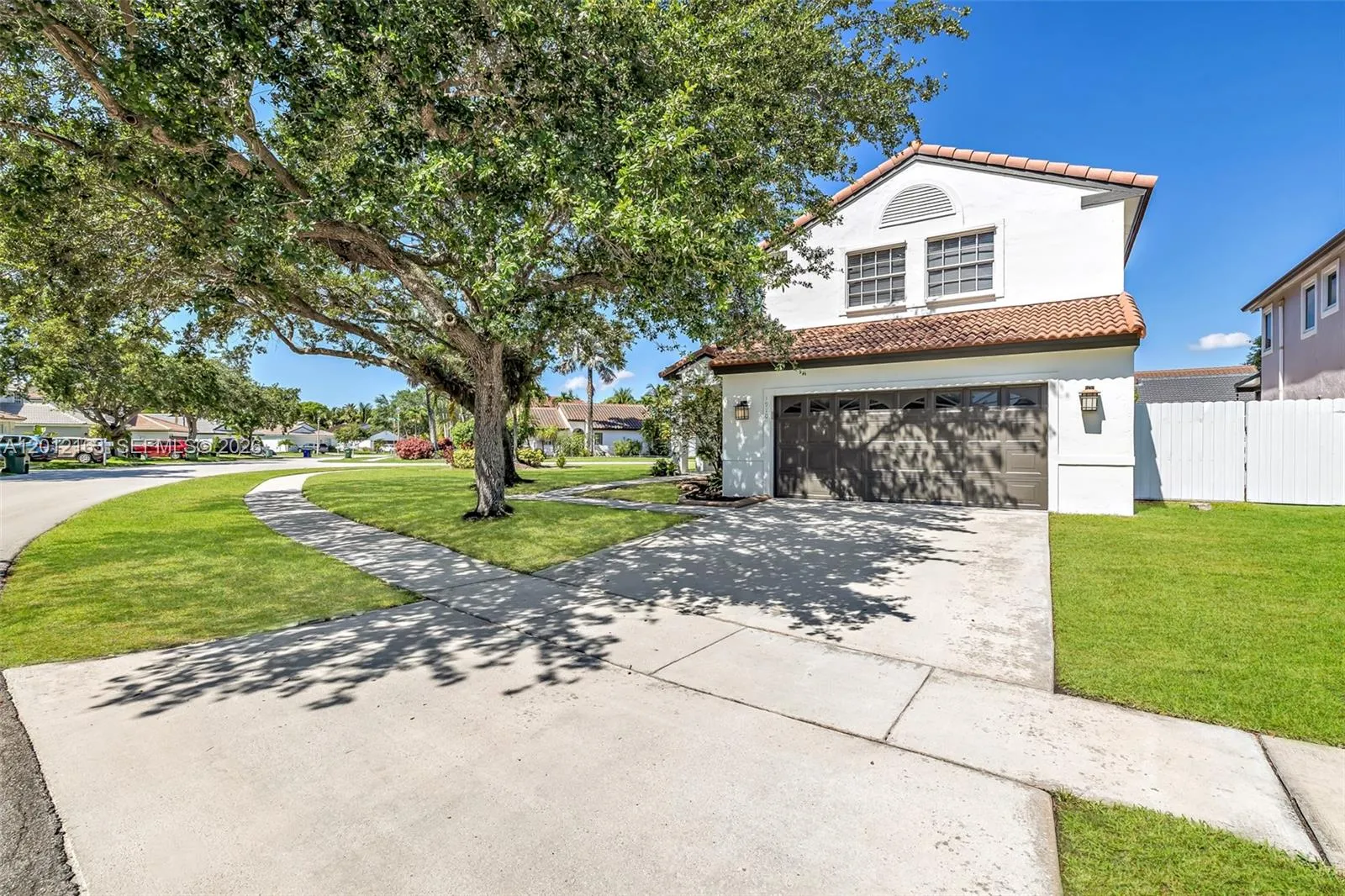 3 bedroom 2 bath for sale at 1910 NW 180th Way, Pembroke Pines FL 33029
