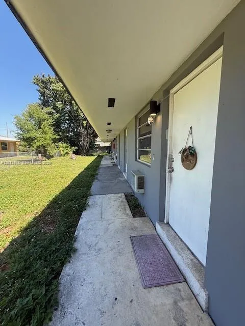151 NW 164th ST, Miami FL 33169