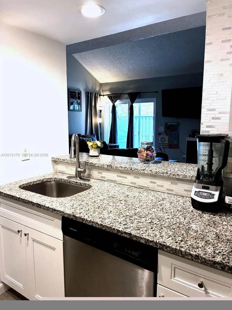 2024 Champions Way, North Lauderdale FL 33068