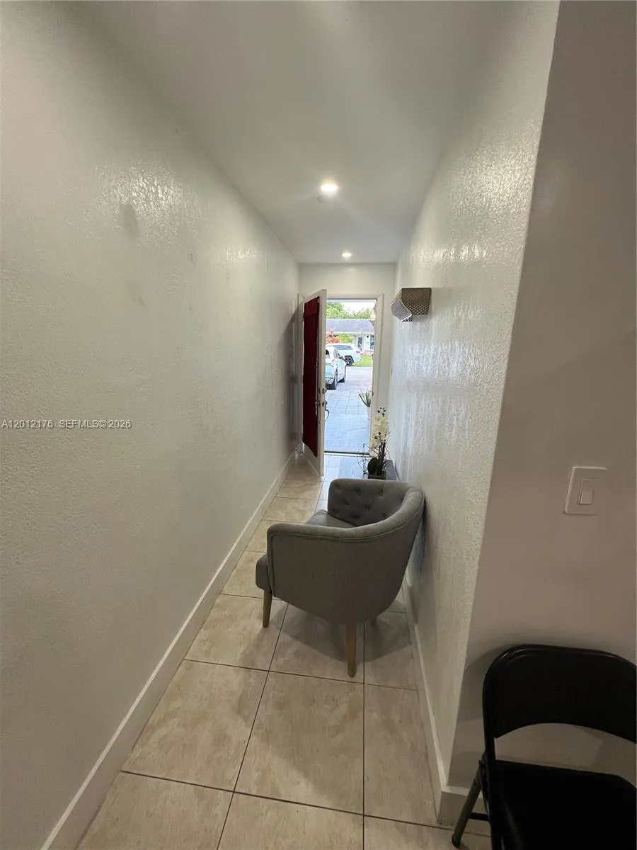382 NE 113th St # 0, Miami FL 33161