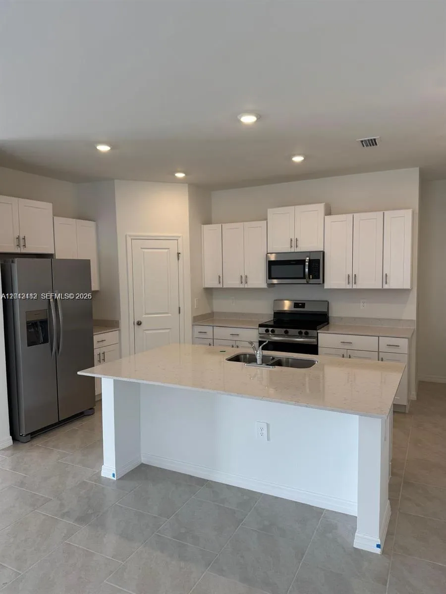 4106 GRANITA CT, North Fort Myers FL 33917