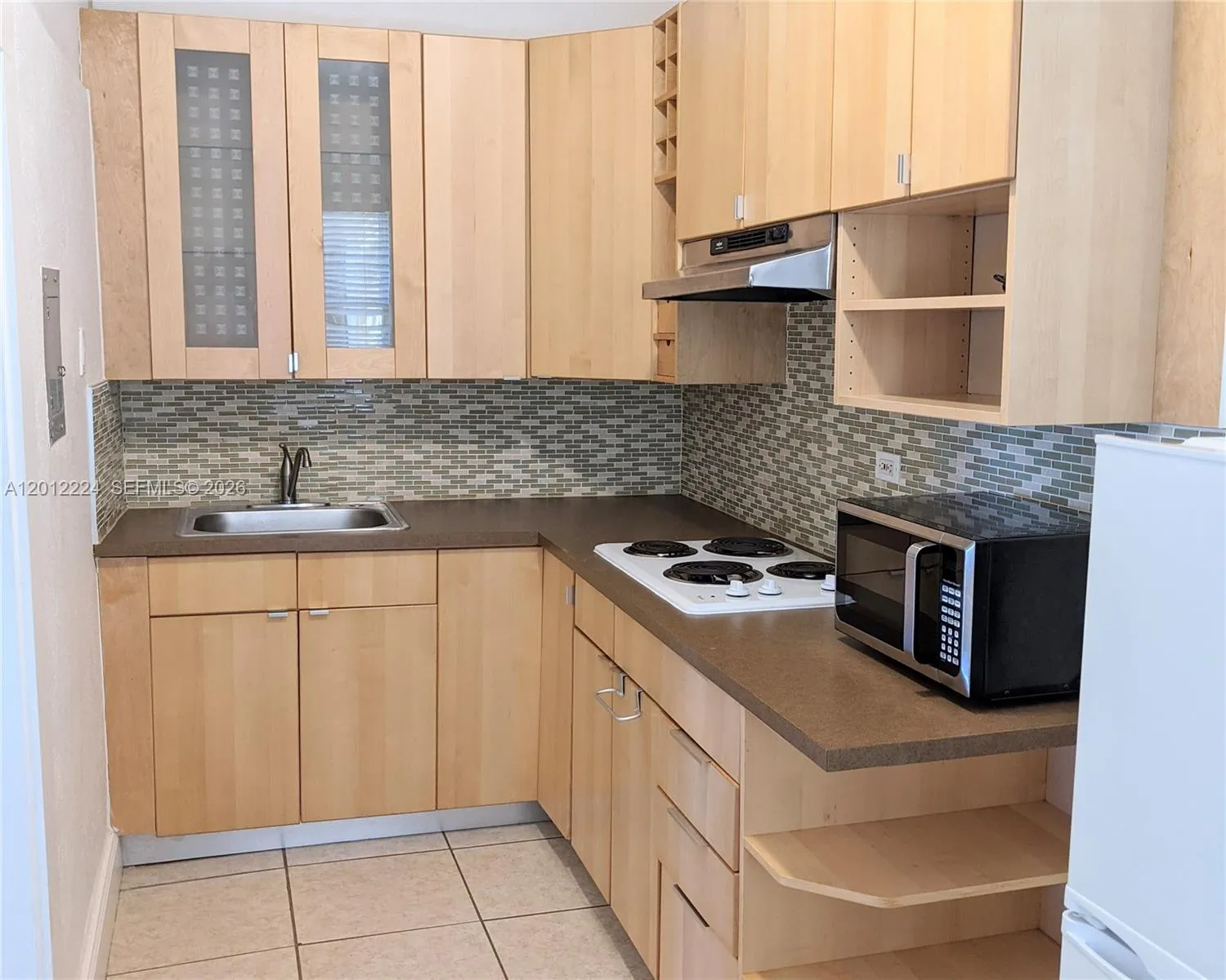 124 Mendoza Ave # 1, Coral Gables FL 33134