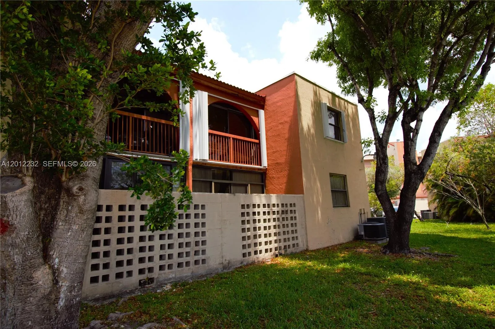 10241 NW 9th St Cir # 5, Miami FL 33172