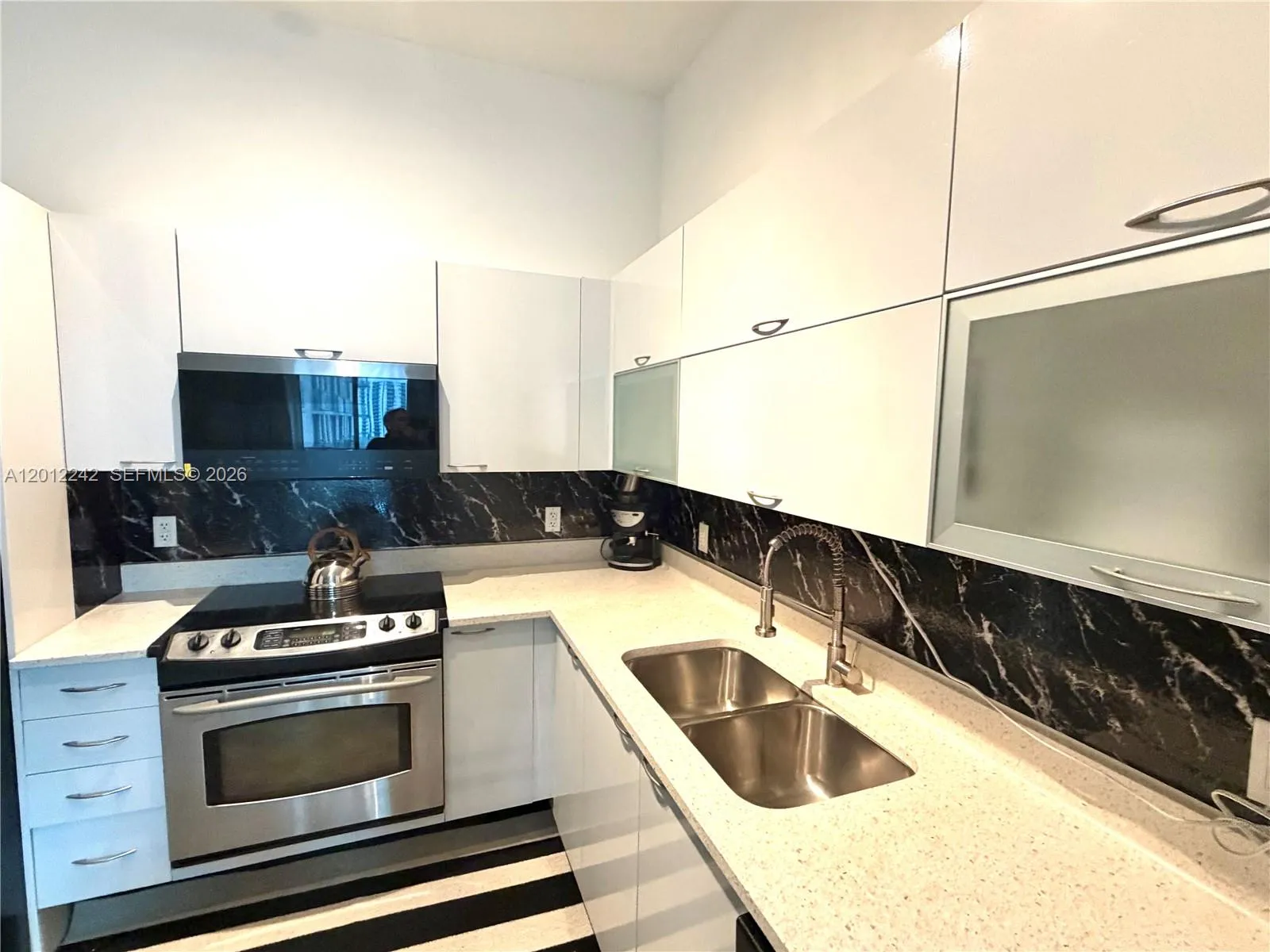 234 NE 3rd St # 1908, Miami FL 33132