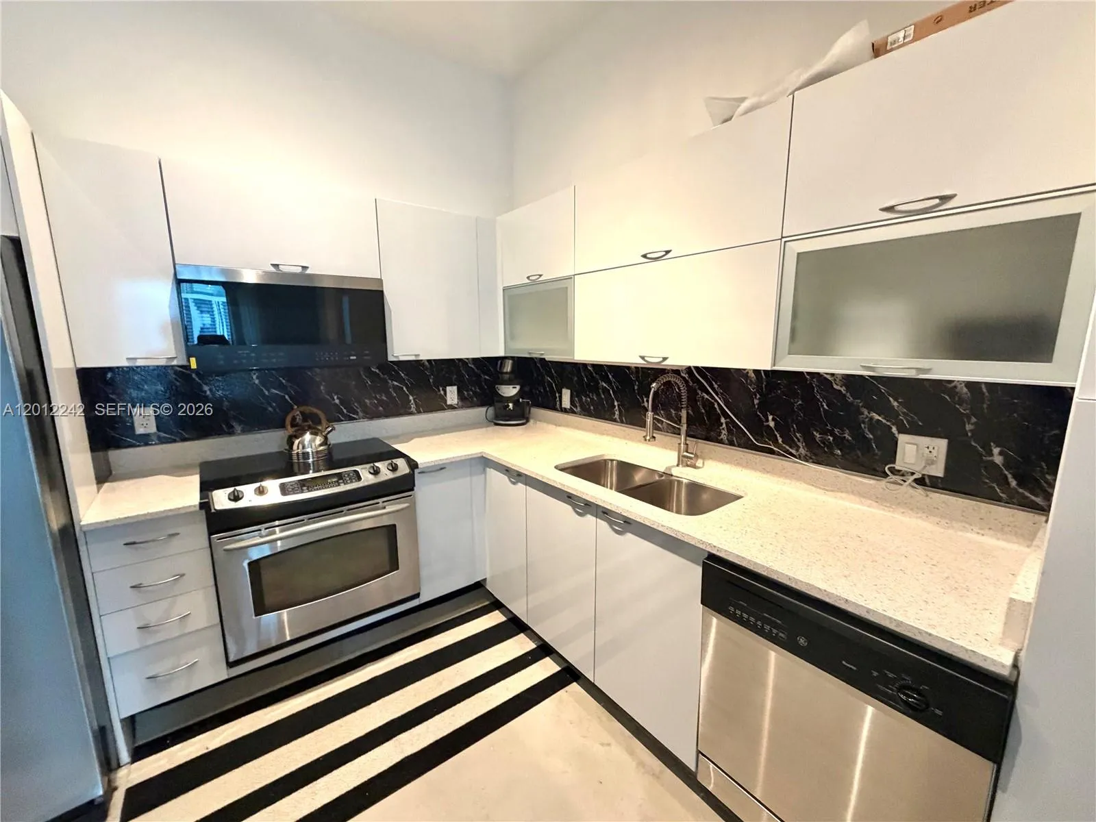 234 NE 3rd St # 1908, Miami FL 33132
