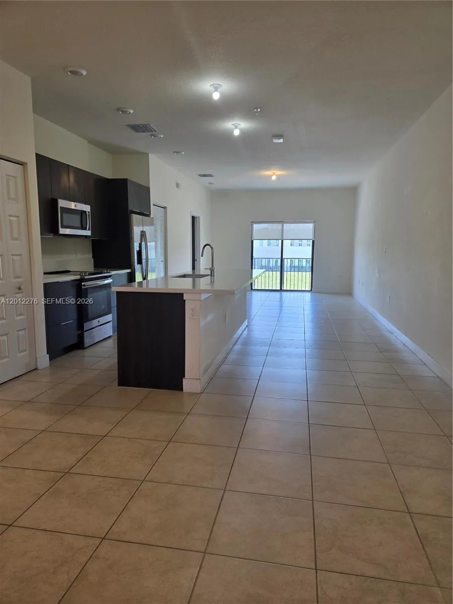 7819 NW 104th Ave # 21, Doral FL 33178