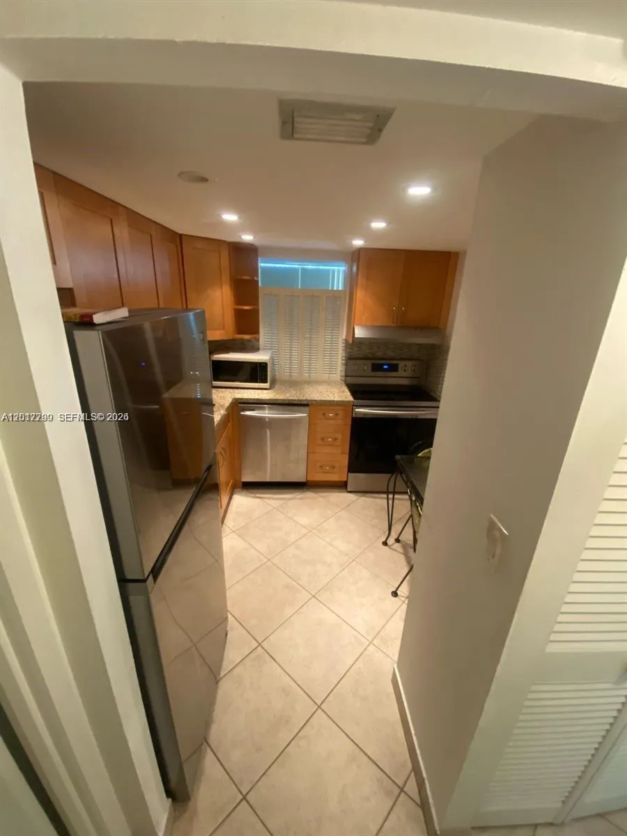 17570 Atlantic Blvd # 502, Sunny Isles Beach FL 33160