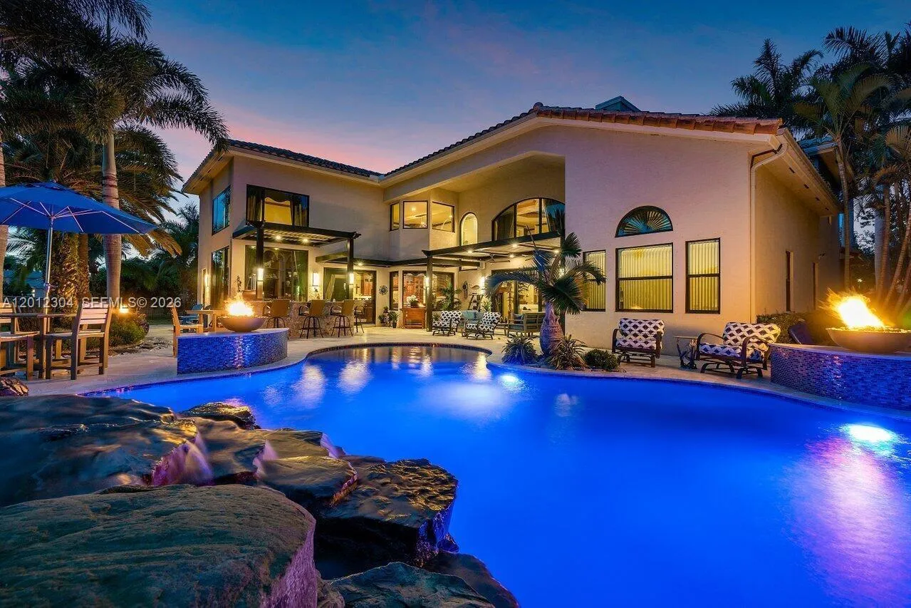 8747 Caraway Lake Ct, Boynton Beach FL 33473