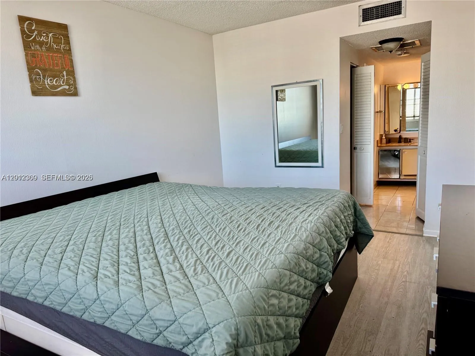 300 Bayview Dr # 1903, Sunny Isles Beach FL 33160