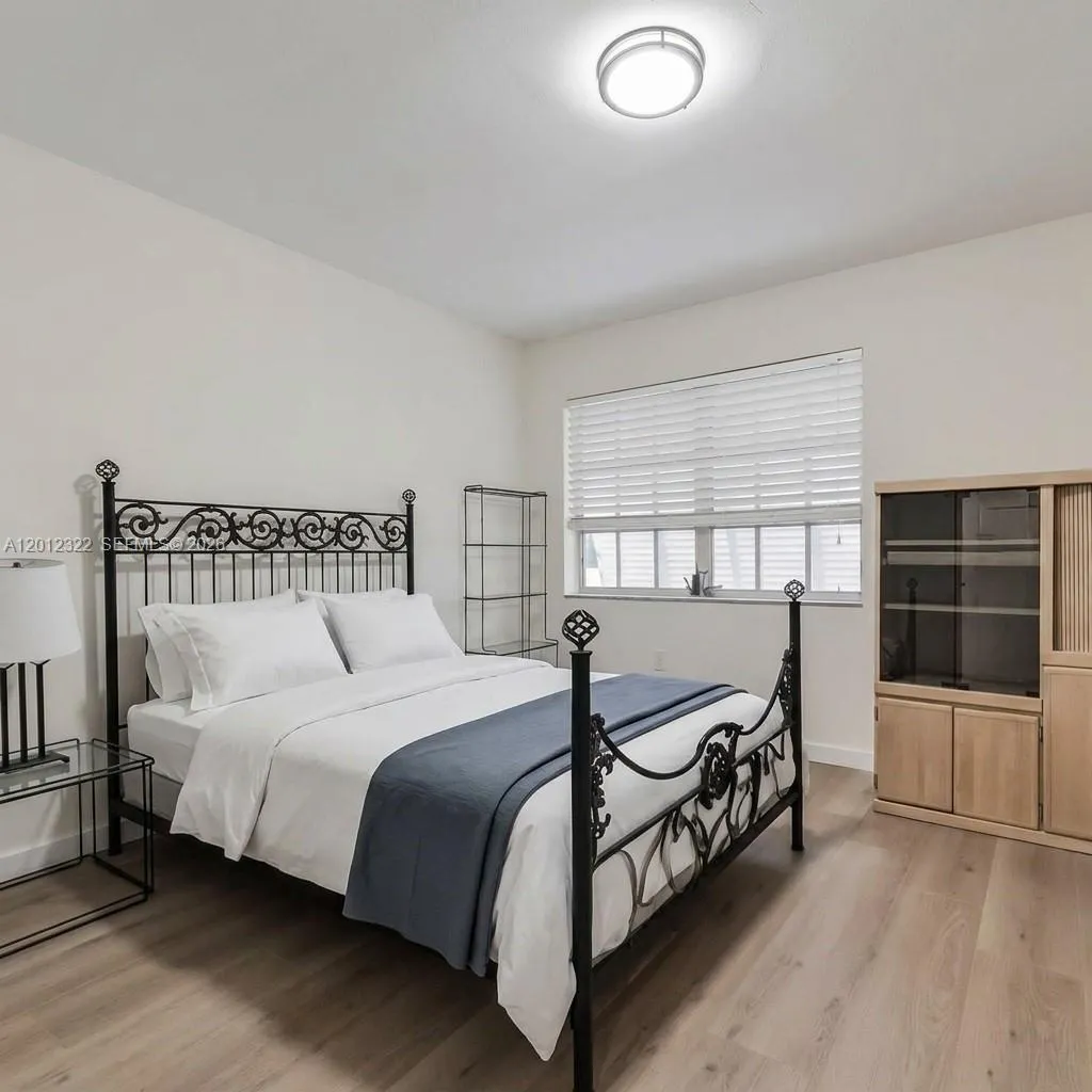 1150 Madruga Ave # C304, Coral Gables FL 33146
