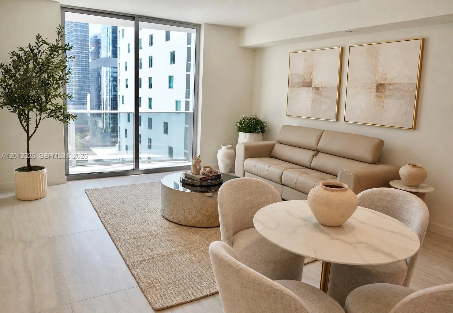 77 SE 5th Street # 2414, Miami FL 33131