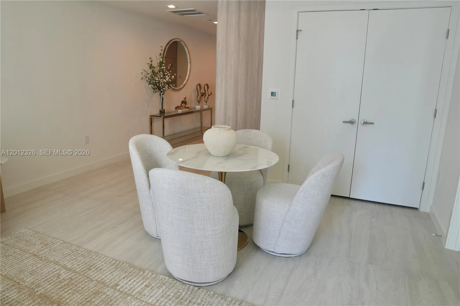 77 SE 5th Street # 2414, Miami FL 33131