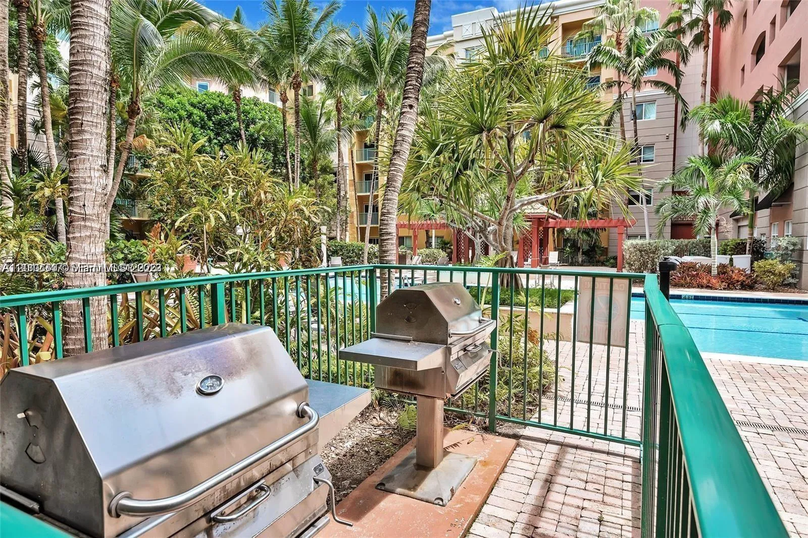 6001 SW 70th St # 325, South Miami FL 33143