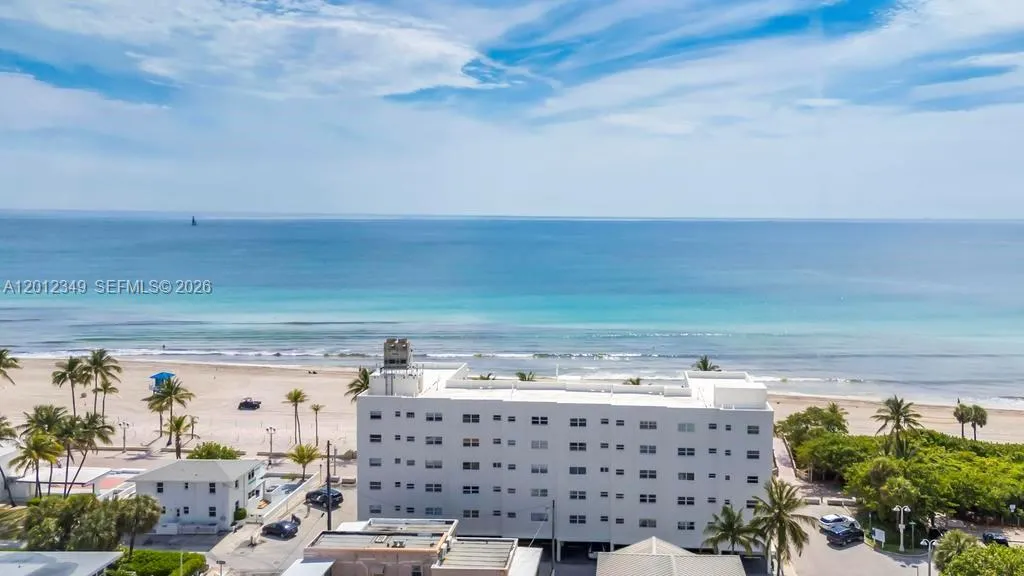 1 bedroom 1 bath for sale at 901 S Surf Rd # 404, Hollywood FL 33019