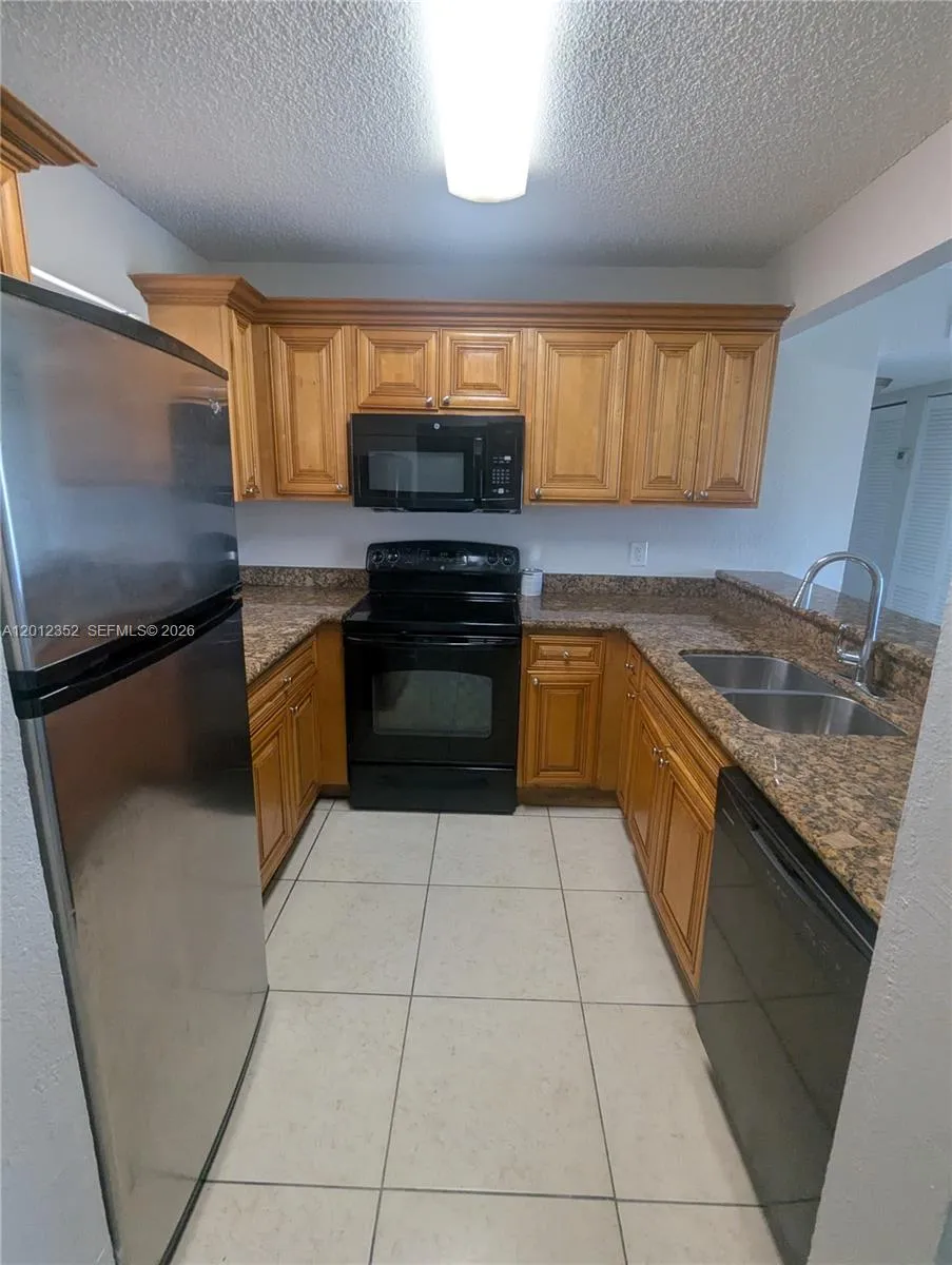 1564 Lake Crystal Dr # F, West Palm Beach FL 33411