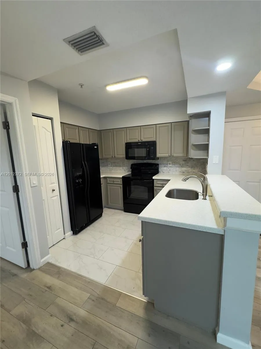2042 Alta Meadows Ln # 1712, Delray Beach FL 33444