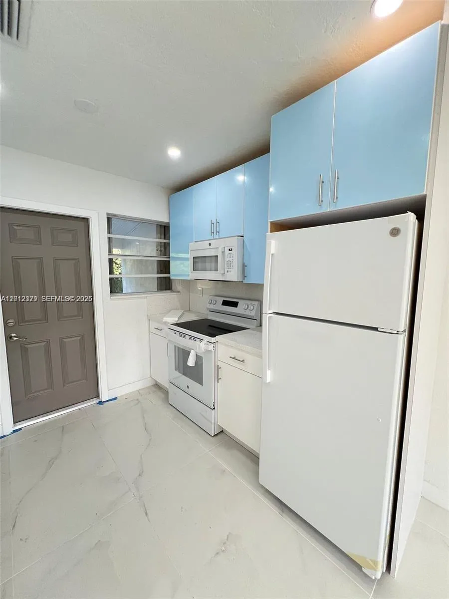 15741 NW 38th Pl # 2, Miami Gardens FL 33054