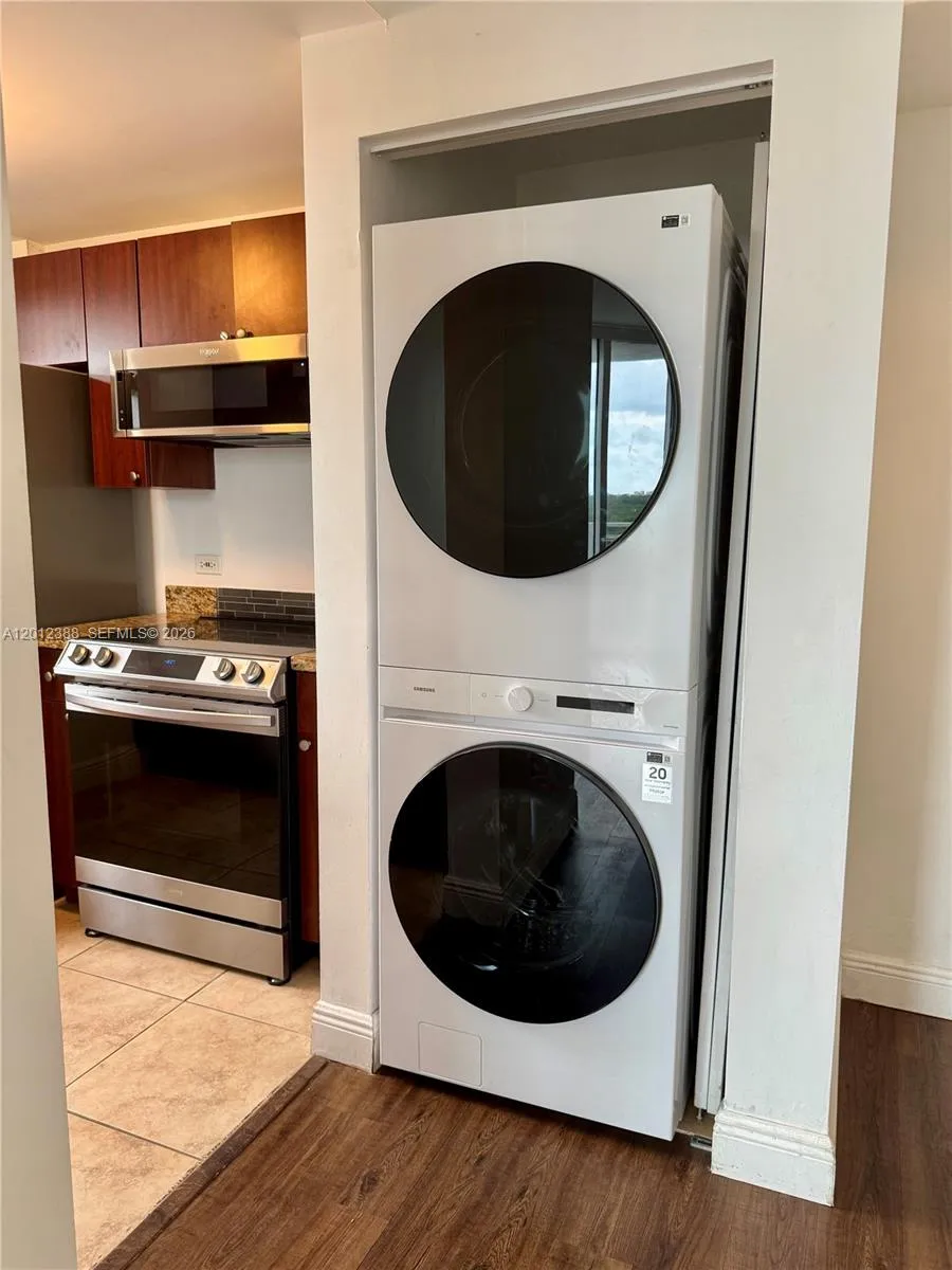 2600 SW 27th Ave # 902, Miami FL 33133