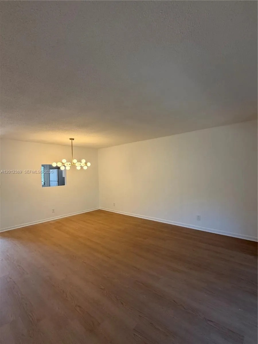 218 NE 12th Ave # 302, Hallandale Beach FL 33009