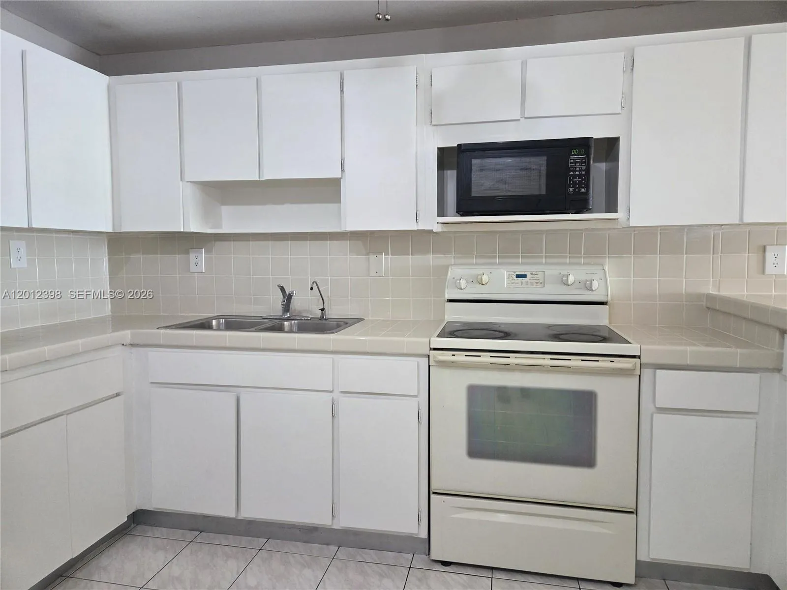 4670 W 13th Ln # 507, Hialeah FL 33012