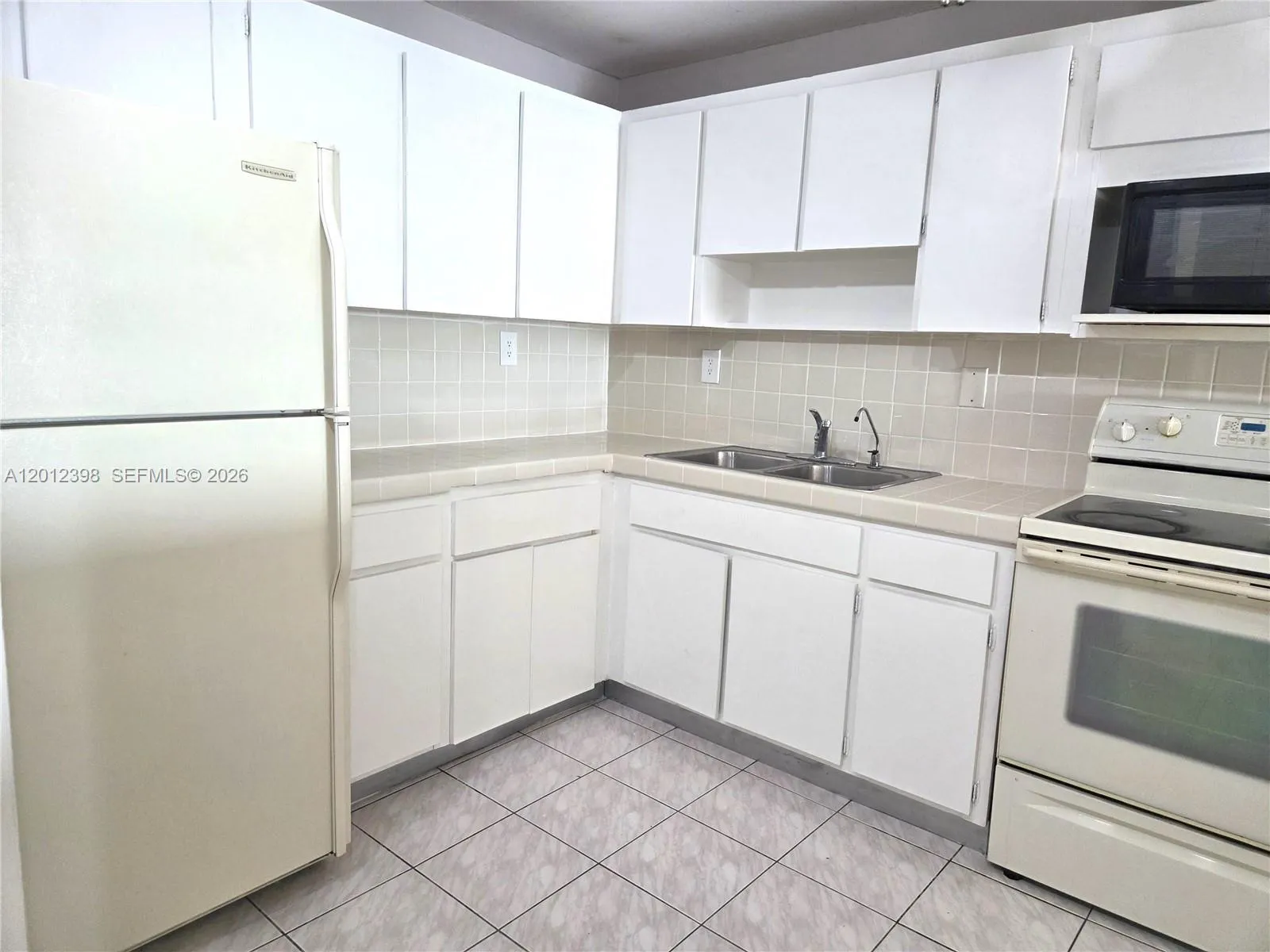 4670 W 13th Ln # 507, Hialeah FL 33012