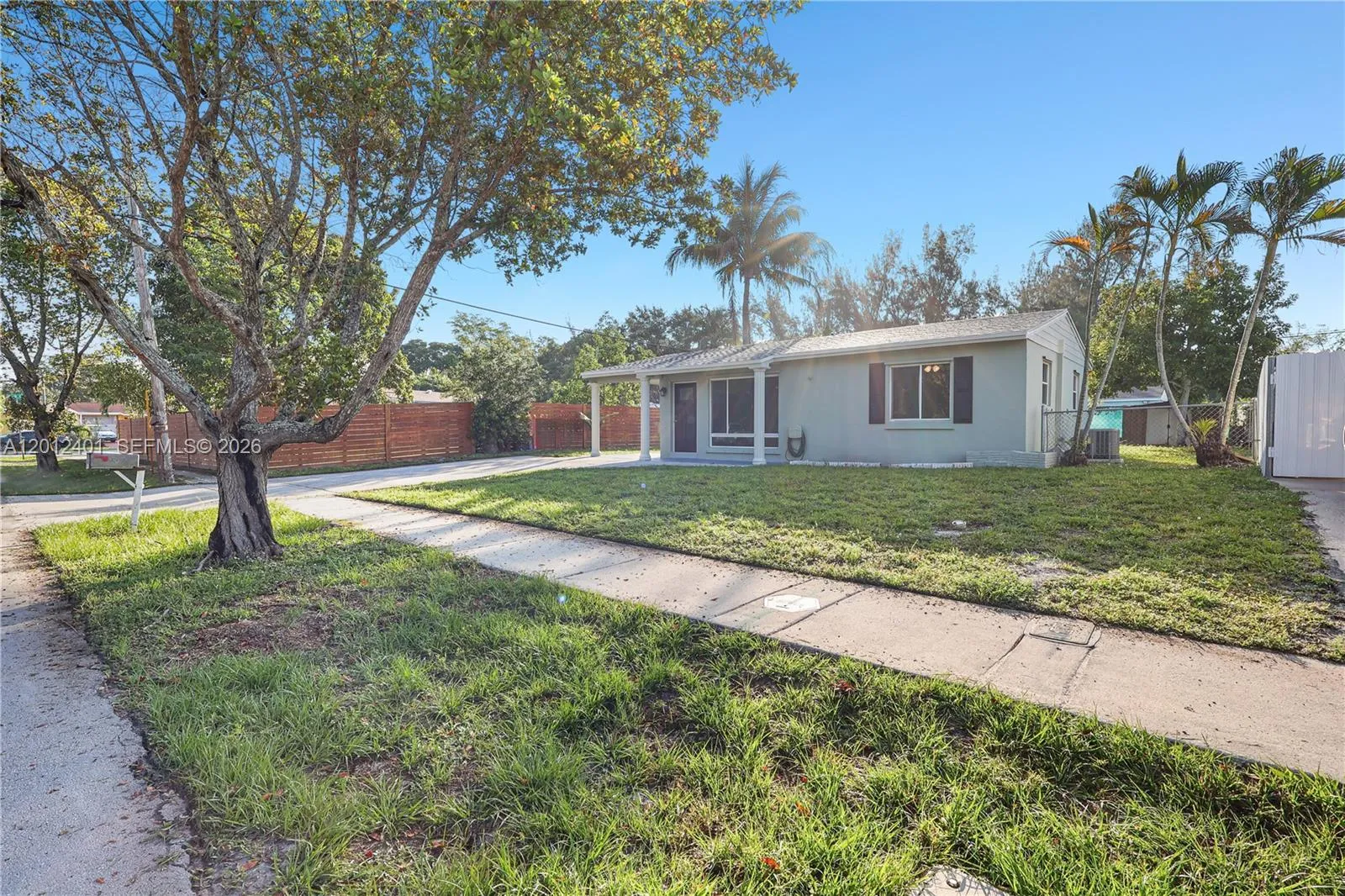 1270 SW 47th Ave, Fort Lauderdale FL 33317