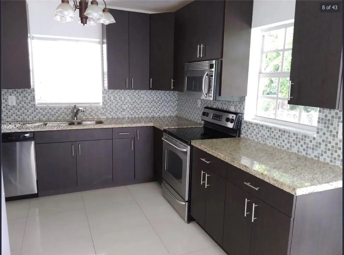 829 Columbus Blvd, Coral Gables FL 33134
