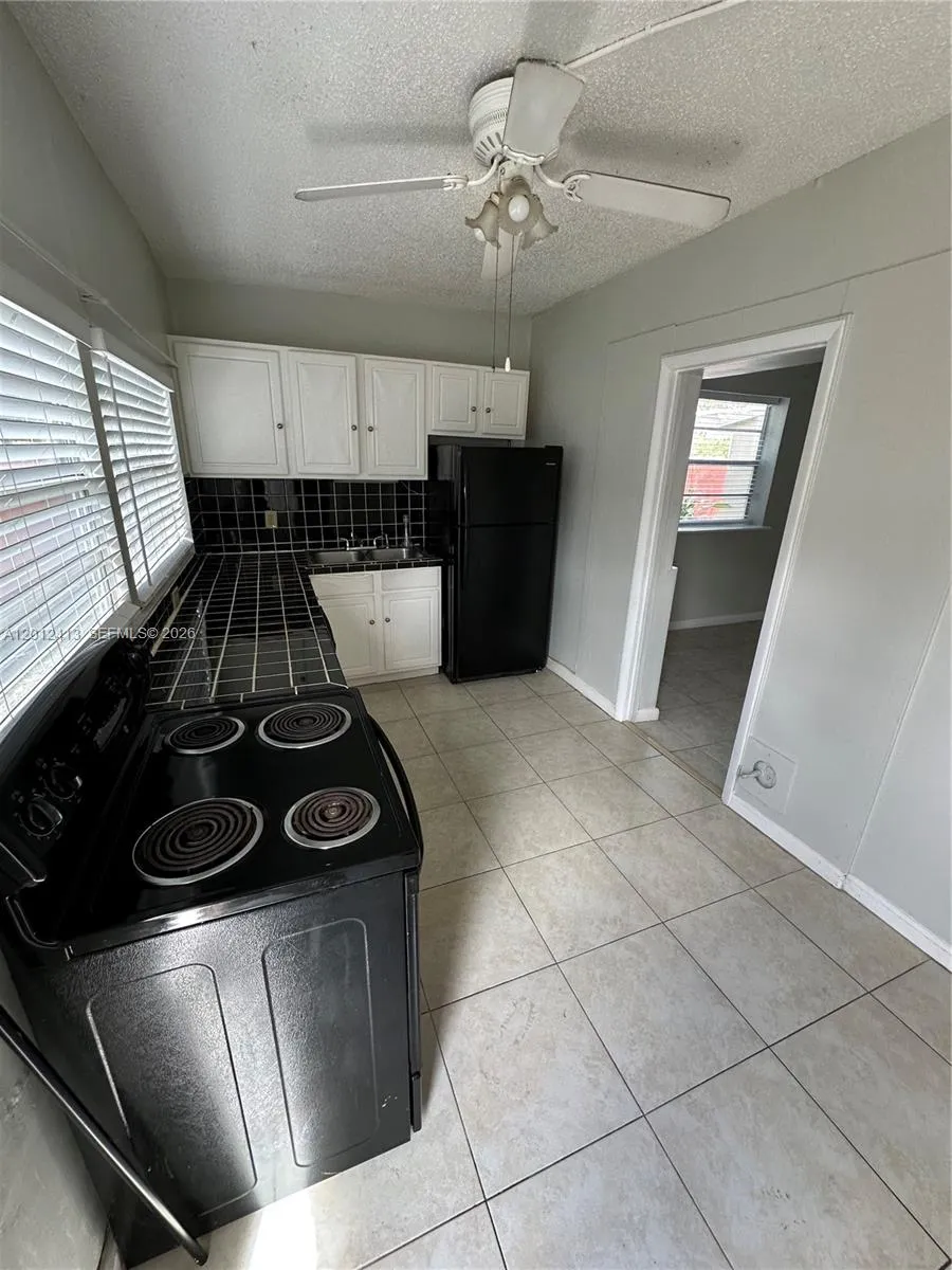 2443 Cleveland St # 2, Hollywood FL 33020