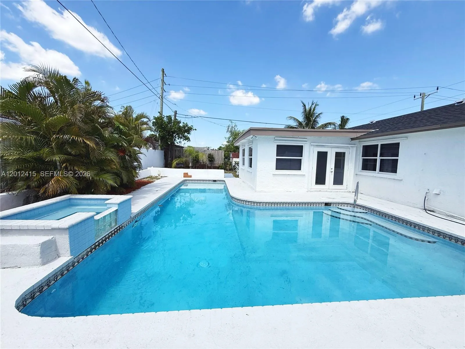 400 SW 14th St, Deerfield Beach FL 33441