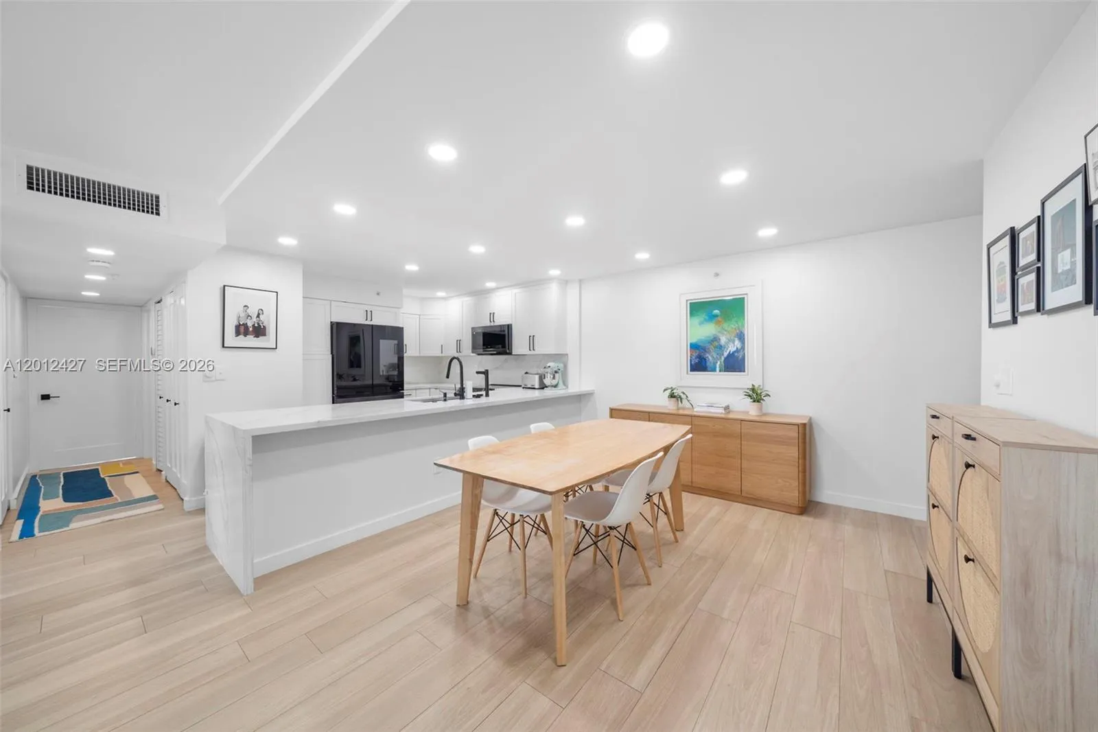 1621 Collins Ave, Miami Beach FL 33139