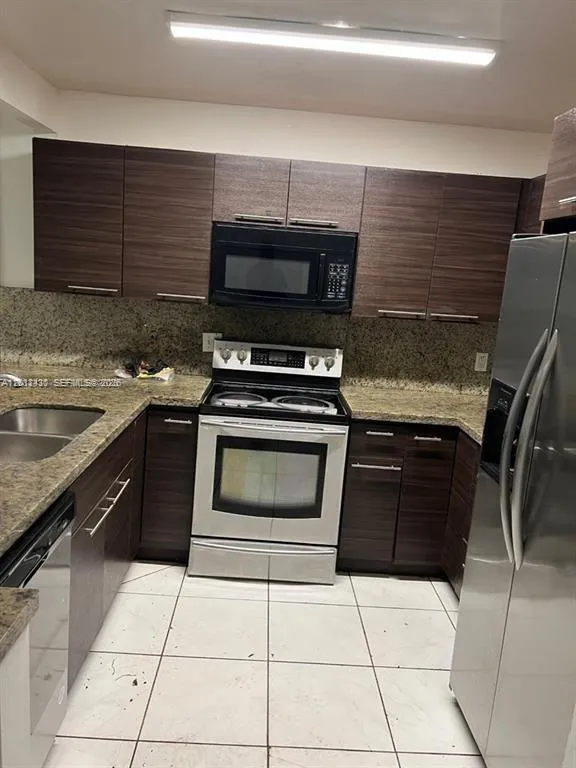 5955 NW 25th Ct # 208, Sunrise FL 33313