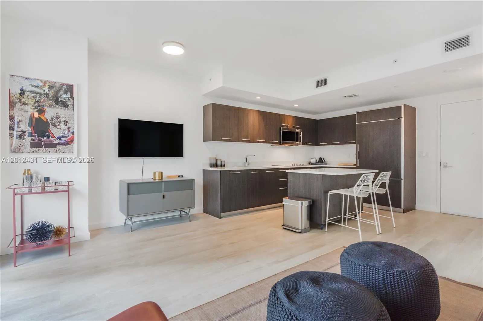 55 SW 9th St # 3402, Miami FL 33130