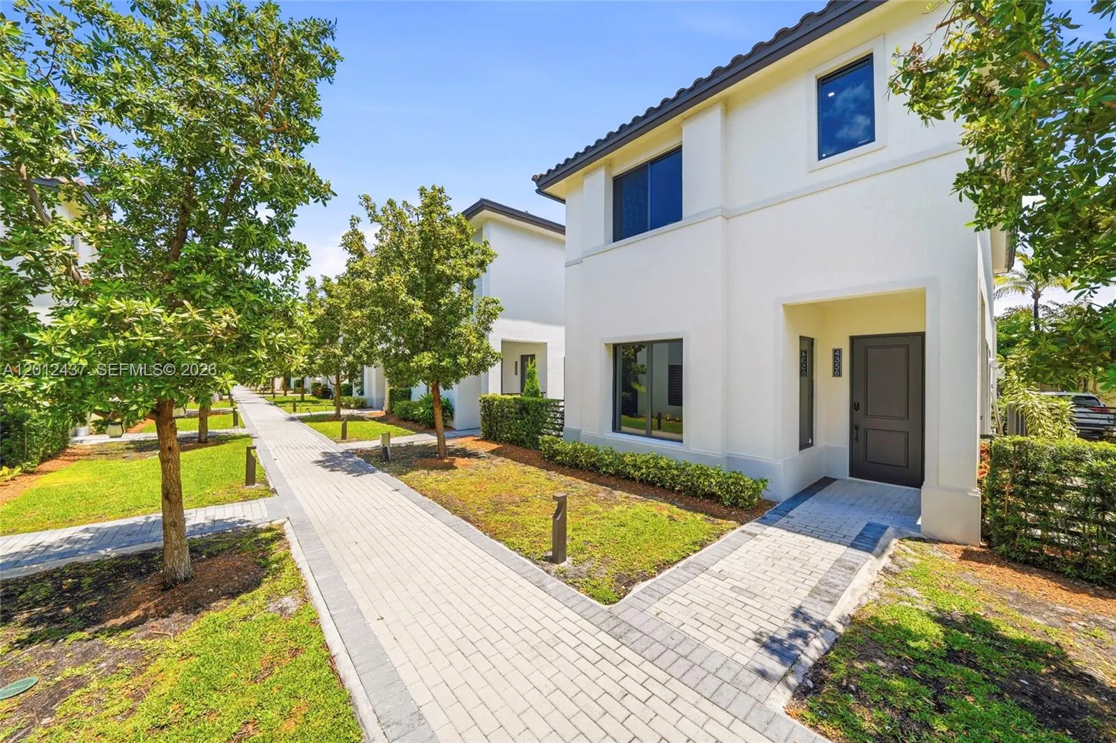 4356 NW 80th Ave, Doral FL 33166