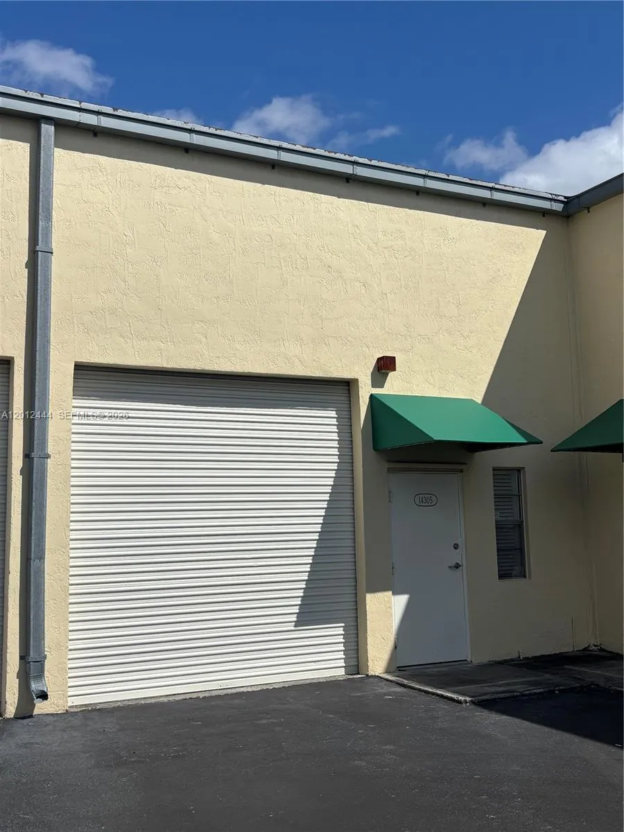 14305 SW 142nd St, Miami FL 33186
