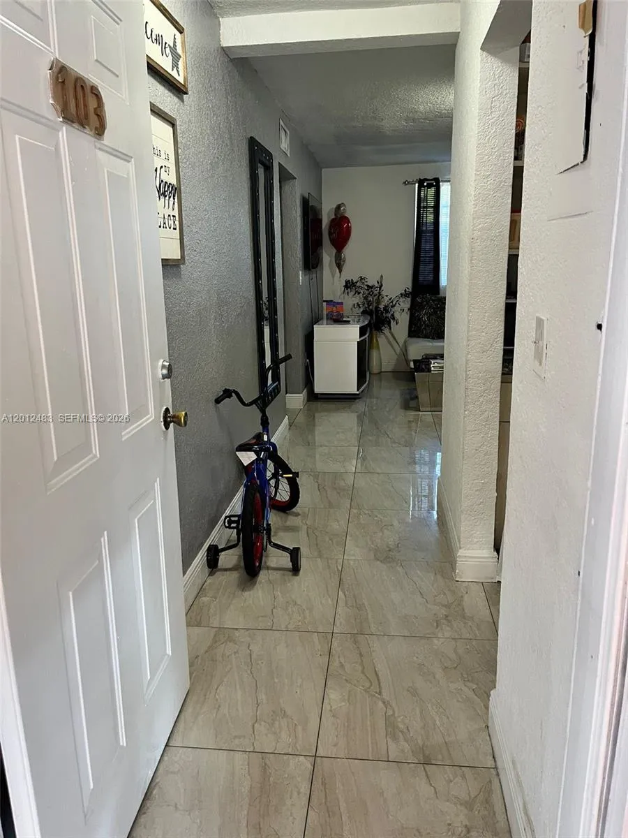 652 NW 3rd St # 103, Miami FL 33128