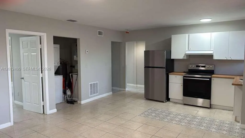 14180 NW 22nd Ave # 4, Opa-Locka FL 33054