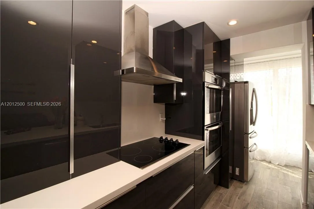 17560 Atlantic Blvd # 201, Sunny Isles Beach FL 33160