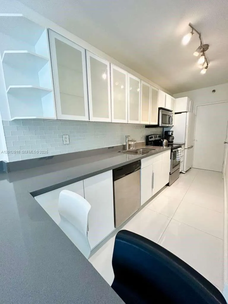 100 Lincoln Rd # 526, Miami Beach FL 33139