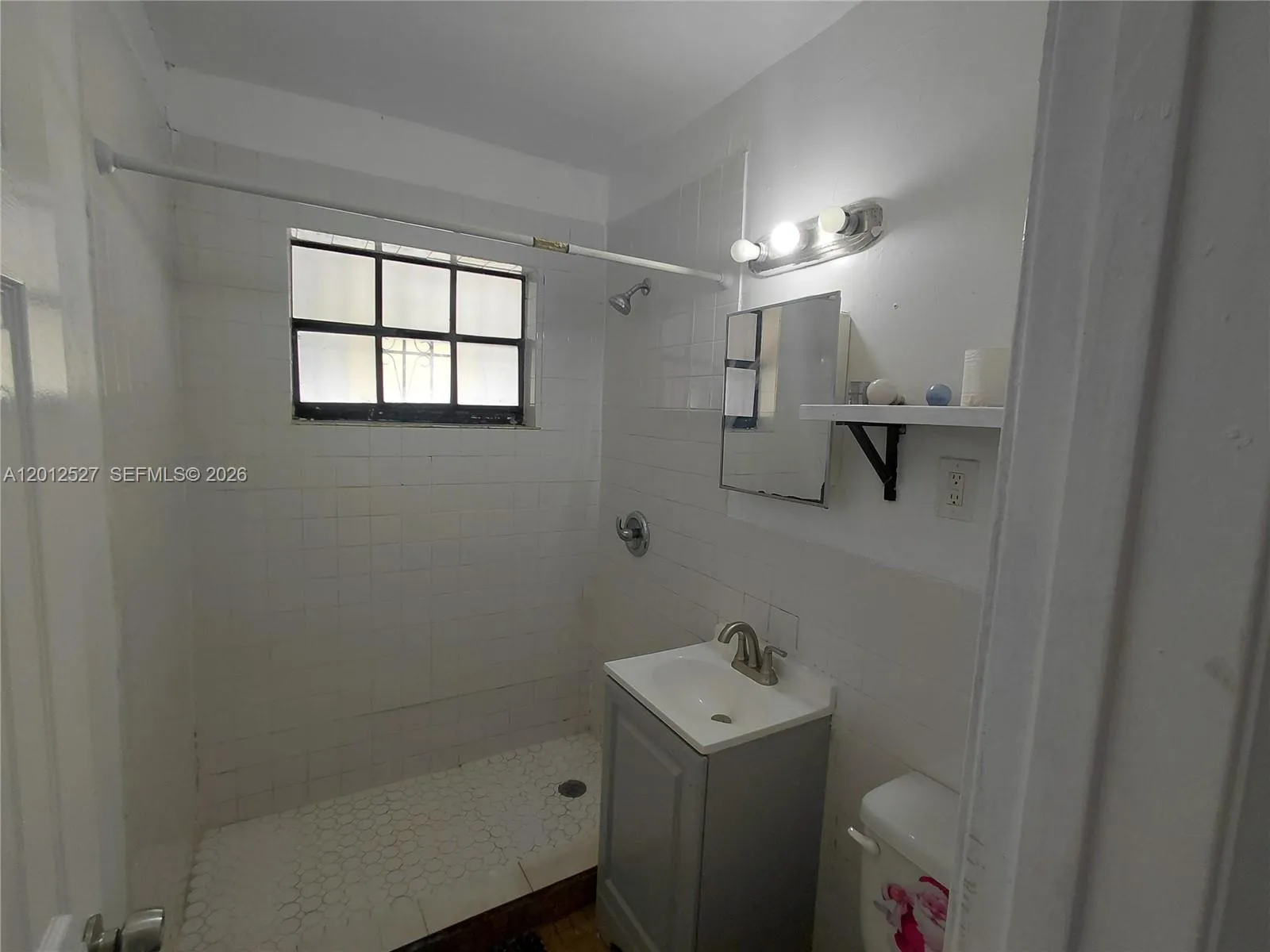 2140 NW 1st Ter, Miami FL 33125
