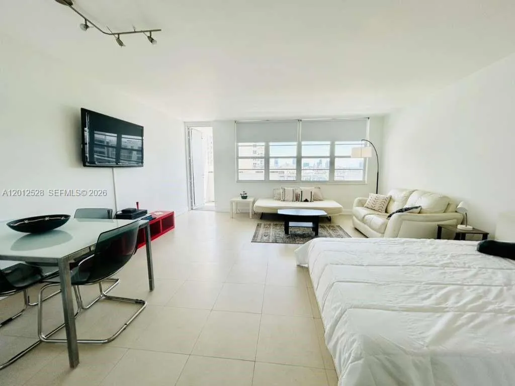 100 Lincoln Rd # 1009, Miami Beach FL 33139