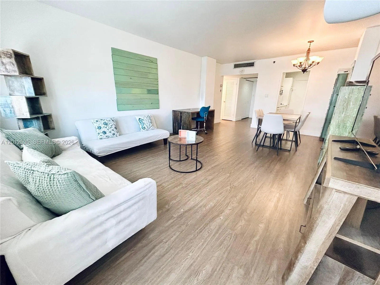 100 Lincoln Rd # 922, Miami Beach FL 33139