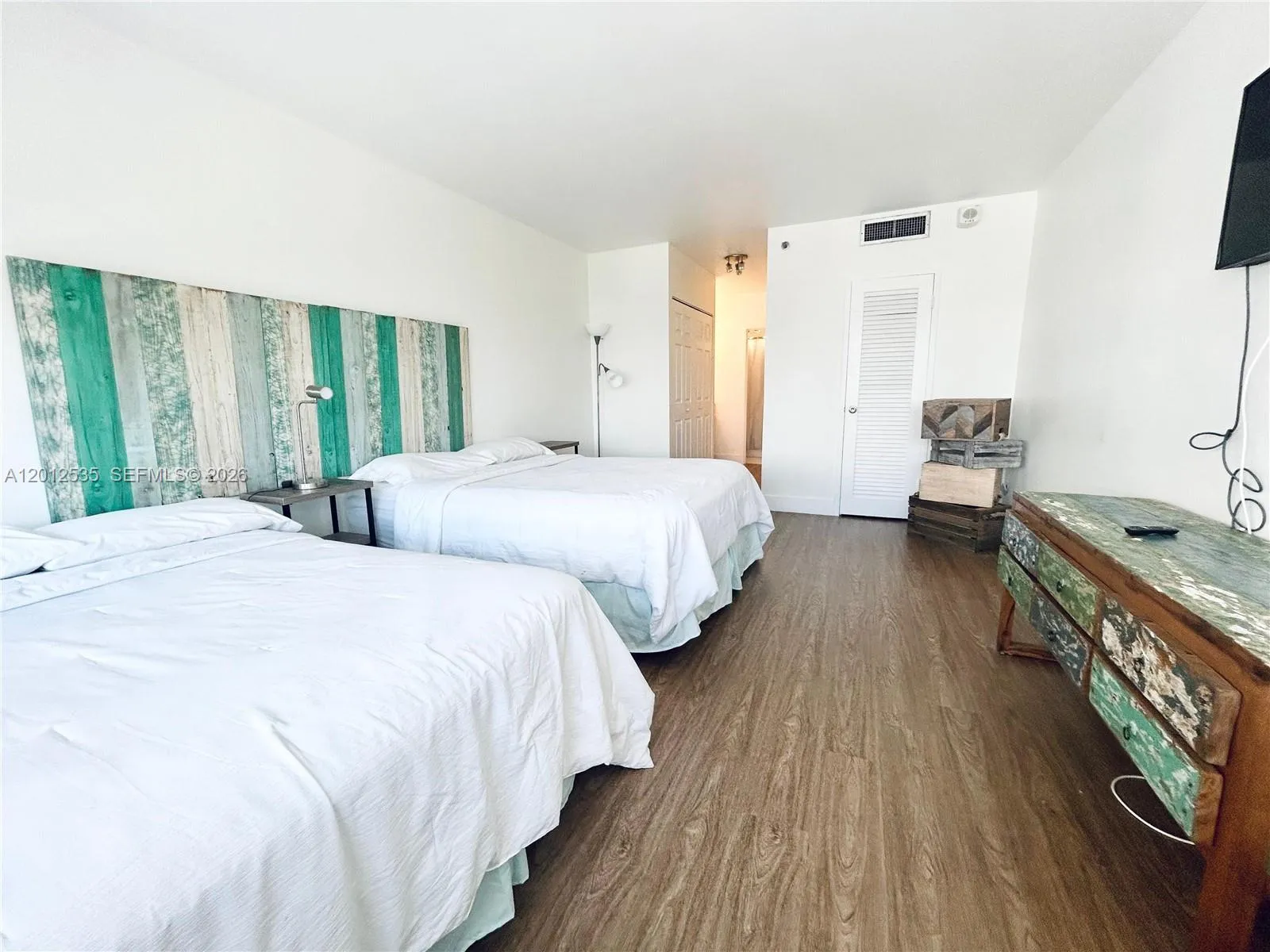 100 Lincoln Rd # 922, Miami Beach FL 33139