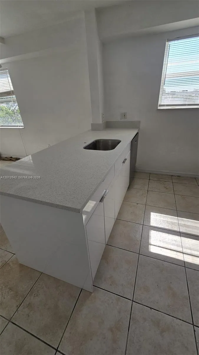 520 SW 5th St # 304, Miami FL 33130