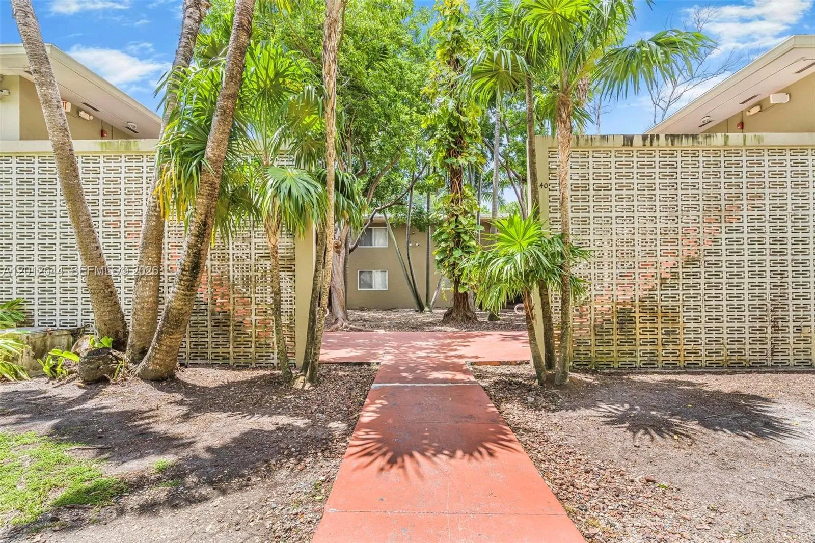 6330 SW 79th St # 2, South Miami FL 33143