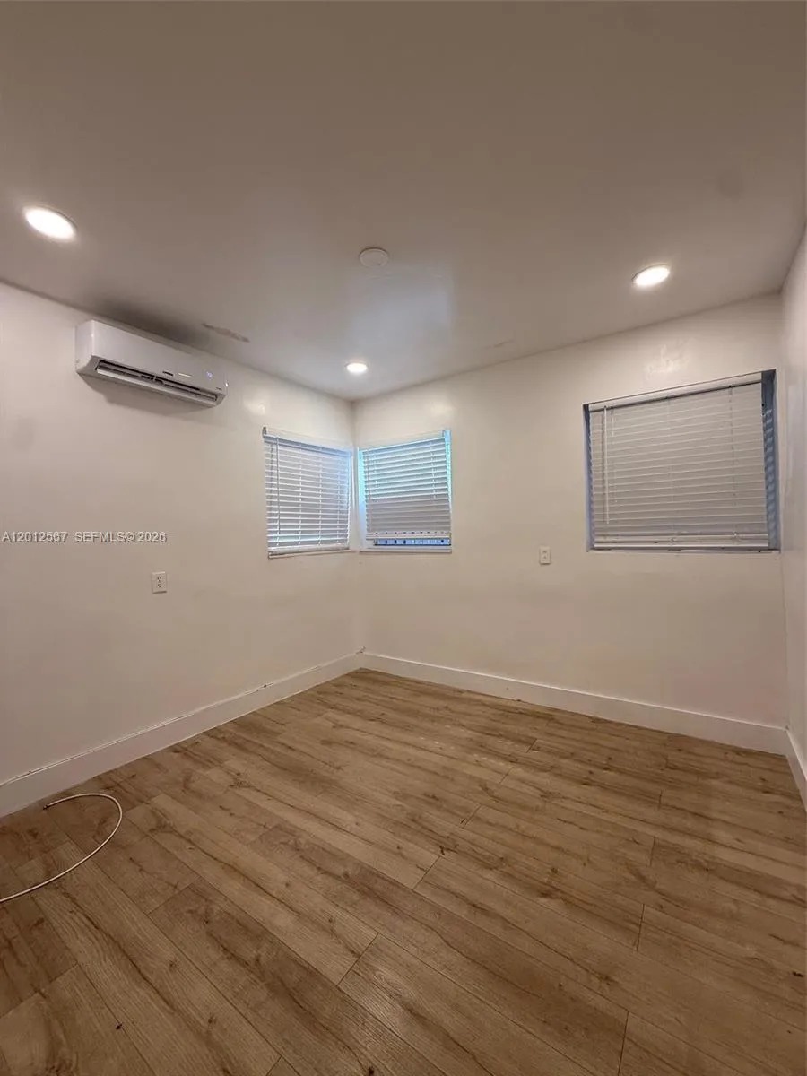 7724 NE 1st Ave # A, Miami FL 33138